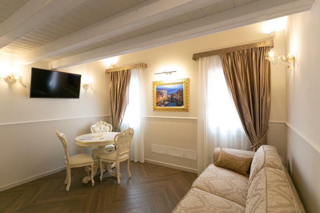 Ca' Vittoria Boutique House Apartsuite Κιότζα Εξωτερικό φωτογραφία
